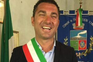 Catania, l’ex sindaco di Tremestieri Etneo Rando condannato a 8 anni per voto di scambio politico.afioso