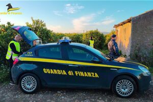 Palagonia, arrestato ‘caporale’ marocchino: accompagnava i braccianti col proprio furgone