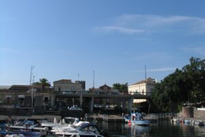 Catania, pescatore 44enne disperso in mare: ricerche nella zona di Ognina