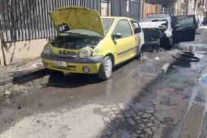 Paternò, auto a gas avvolta dalle fiamme in via Vasta: danni a un’altra vettura