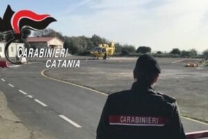Catania, Carabinieri scortano organi appena prelevati dal Garibaldi Nesima alla pista di elisoccorso del Cannizzaro