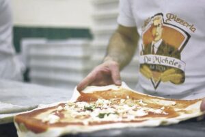 L’Antica Pizzeria ‘Da Michele’ apre anche a Catania: in via Manzoni lo storico marchio napoletano