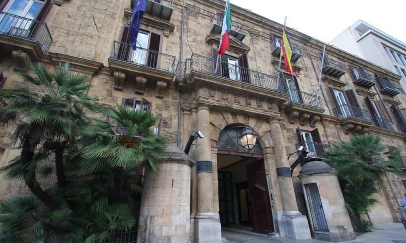 Sicilia, bilanci di previsione non approvati: Regione nomina commissari straordinari in 179 Comuni