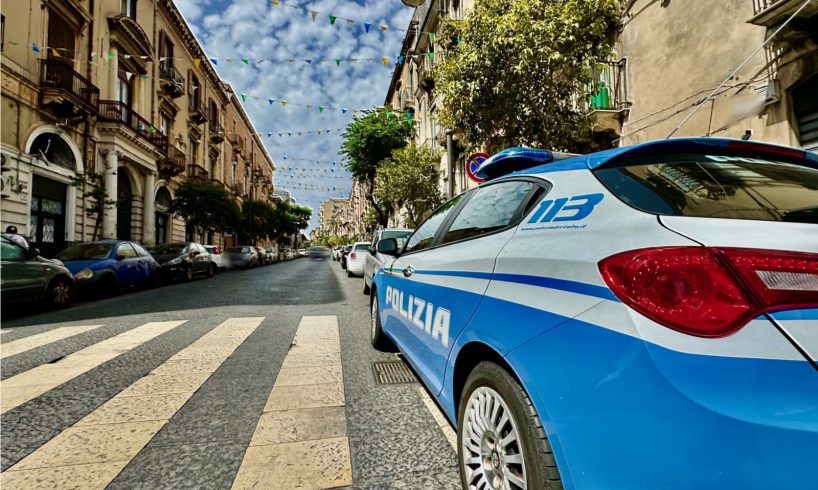 Catania, rompe il vetro di un minivan e ruba due zaini: arrestato ladro seriale 42enne
