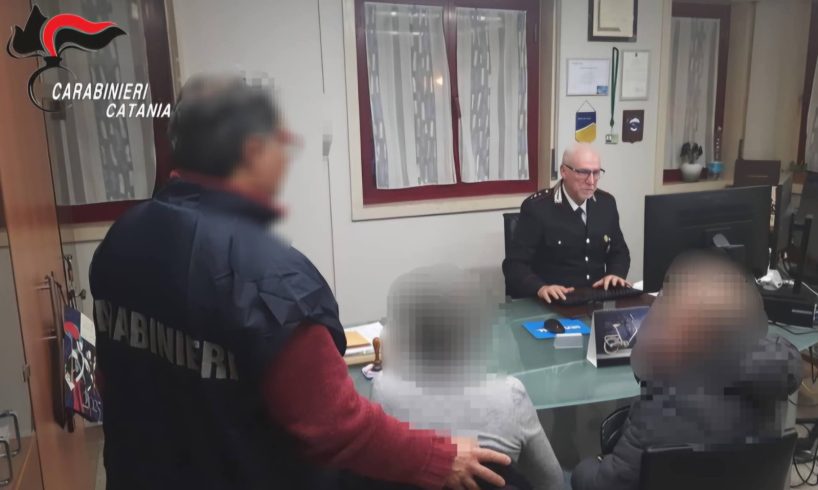 Mascalucia, 38enne sperona auto della ex durante inseguimento: arrestato