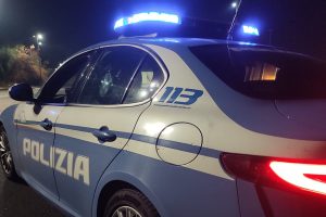 Catania, in due tentano furto al supermercato calandosi dal tetto: scoperti e arrestati