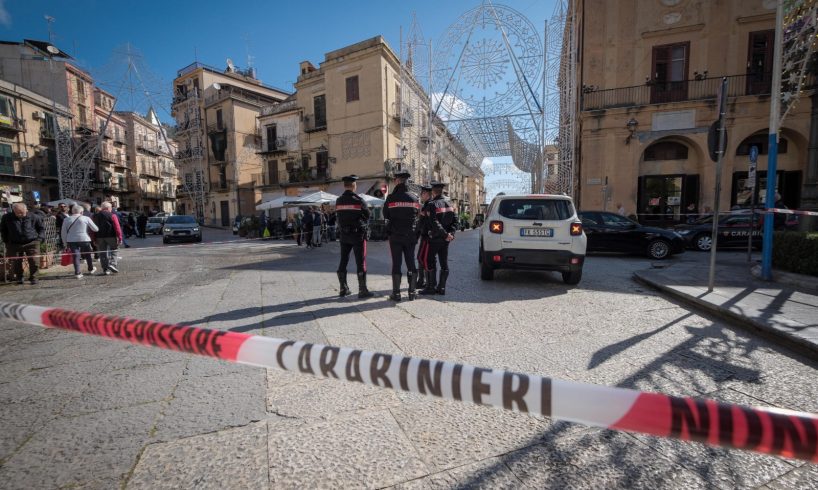 Strage Monreale, si cercano quattro complici del 19enne reo confesso. I papà di due giovani vittime chiedono giustizia