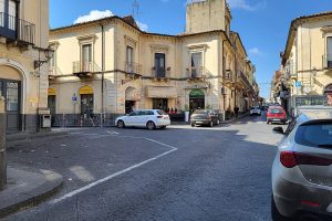 Misterbianco, muore bimba di pochi mesi lanciata dal balcone dalla mamma: la donna aveva problemi psicologici