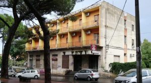 Paternó, l’Albergo Sicilia diventi la sede dell’istituto alberghiero e agrario