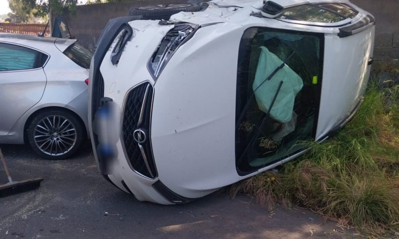 Belpasso-Piano Tavola, scontro tra due auto lungo la Sp 14: un ferito in ospedale