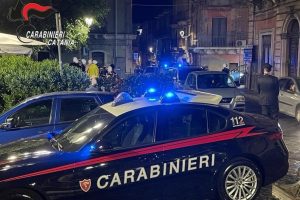 Paternò, due persone evadono dai domiciliari: un arresto e una denuncia