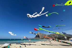 A San Vito lo Capo il Festival Internazionale degli Aquiloni: dal 21 al 25