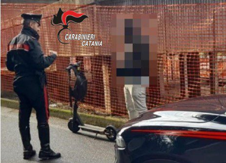 Catania, 34enne sorpreso a rubare un monopattino in via Autieri: denunciato