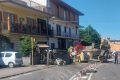 Biancavilla, grave incidente in via Addolorata: mezzo pesante si ribalta, conducente in condizioni critiche