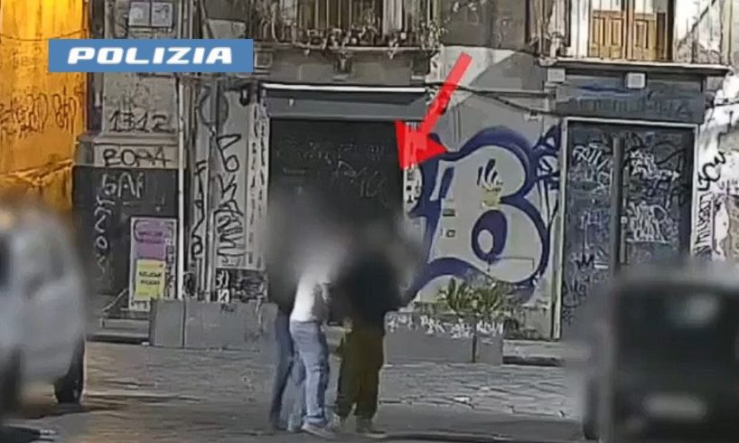 Catania, tentata rapina nella zona della movida: due persone arrestate (VIDEO)