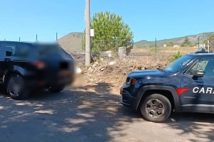 Randazzo, 2 giovani di Capo d’Orlando sorpresi a bordo di un’auto rubata: denunciati