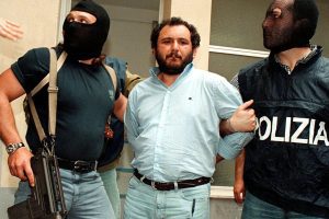 Mafia, torna in libertà Giovanni Brusca. Maria Falcone: “Dolore, ma è la legge voluta da Giovanni”