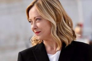 Governo, Meloni su referendum e decreto sicurezza: “Non votare è un mio diritto. Italia non è isolata in Europa”