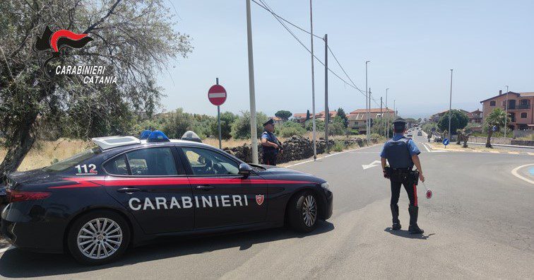 S. M. di Licodia, fuori pericolo l’uomo salvato dai Carabinieri dopo tentato suicidio. La sorella ai militari: “Esempio di umanità e vicinanza”