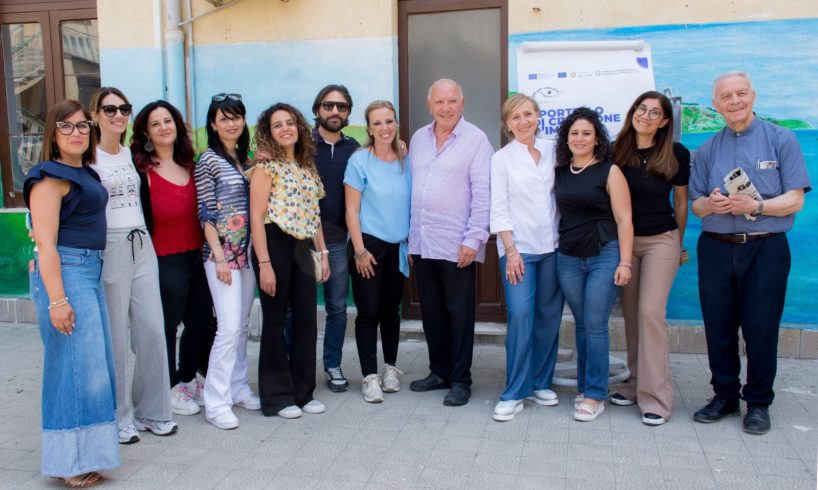 Acireale, il mecenate Antonio Presti incontra gli studenti per il Gal Terre di Aci: “Spegnete i cellulari e accendete il cervello”