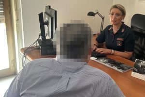 Catania, truffa assicurativa ad anziano: denunciate due donne