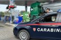 Simulano una rapina per incassare l’assicurazione: smascherati e denunciati