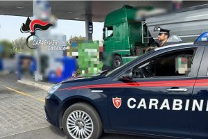 Simulano una rapina per incassare l’assicurazione: smascherati e denunciati