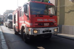 Paternò, allarme per una fuga di gas in via Santa Caterina: vigili del fuoco mettono in sicurezza l’area