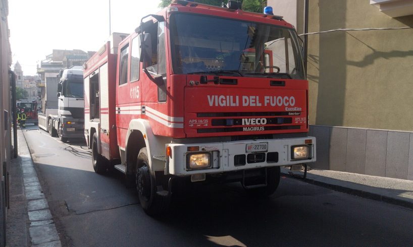Paternò, allarme per una fuga di gas in via Santa Caterina: vigili del fuoco mettono in sicurezza l’area
