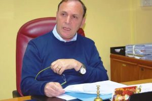 Paternò, le opposizioni a Naso dopo le nuove accuse del pentito: “Si voti mozione di sfiducia in Consiglio”
