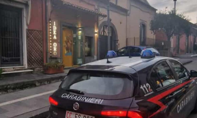 Belpasso, rapina brutale in gioielleria: arrestati due dei tre aggressori