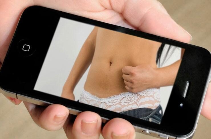 Paternò, minaccia di diffondere video intimo: 32enne denunciato per tentata estorsione e revenge porn