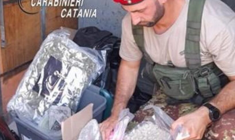 Mascali, 33enne nascondeva droga e munizioni in un vecchio container: pusher arrestato