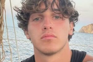 Catania, tragedia in Puglia: muore a 22 anni Francesco Aronica dopo un tuffo a Polignano