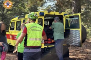 Etna, due interventi di soccorso: turista svedese infortunato e tre escursionisti bloccati dal maltempo