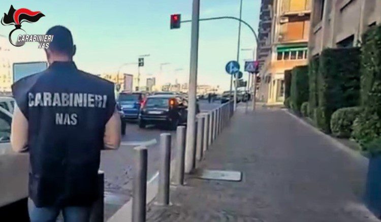 Catania, lancia sassi contro la sede della Banca d’Italia: 30enne bloccato e arrestato dai Carabinieri del Nas