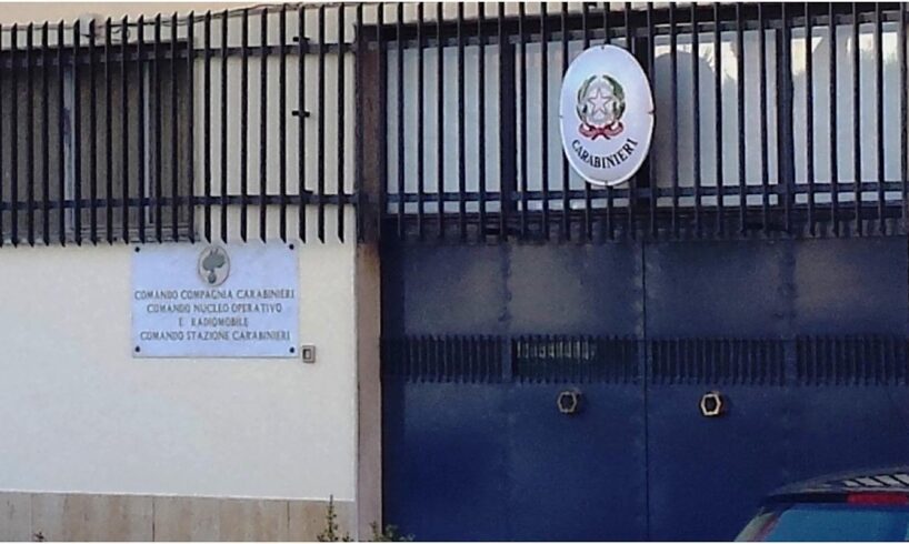 Paternò, rapina in un negozio: colluttazione tra titolare e banditi, ferito il commerciante