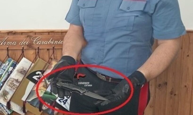 Belpasso, 21enne denunciato: portava un coltello a serramanico sul sagrato della chiesa