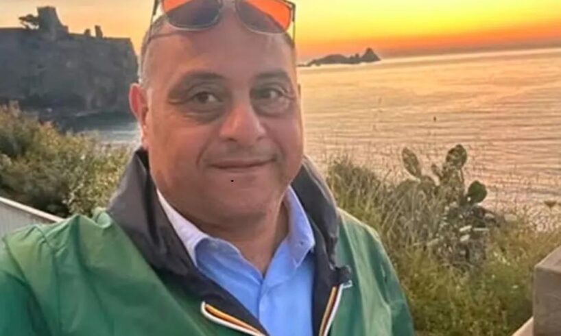 Valverde, pugno in piazza al sindaco Caggegi: a colpirlo un consigliere comunale d’opposizione