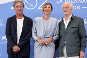 Venezia, applausi a scena aperta per “La Grazia” di Sorrentino: ovazione per il regista e il cast