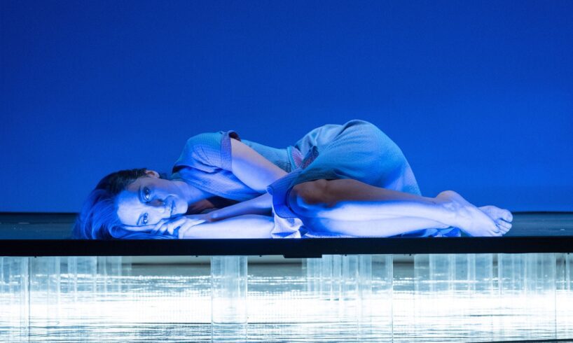 Tour “Accabadora” in Sicilia: musica, voci e AI per raccontare il romanzo di Michela Murgia