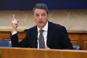 Renzi e il Ponte sullo Stretto: "Bene l’opera ma non togliete fondi a Calabria e Sicilia"