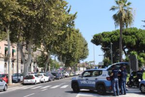 Catania, vicino alla Stazione 31enne colpisce un viaggiatore con una bottiglia dopo il rifiuto di denaro