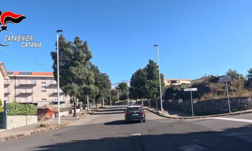 Bronte, 37enne di Paternò denuncia il fratello per minacce: vive sotto protezione nella casa della madre