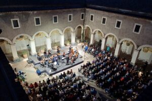 Via libera dal Cdm: più autonomia ai comuni siciliani per eventi e spettacoli