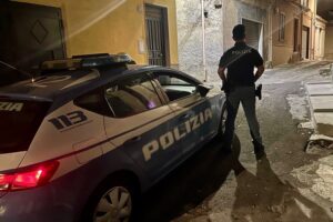 Adrano, pestano e rapinano un connazionale: arrestati due giovani tunisini