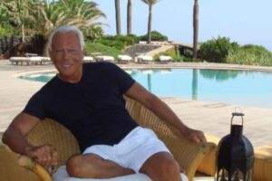 Pantelleria saluta “il signor Armani”: lutto cittadino e preghiera per l’uomo che scelse l’isola come rifugio del cuore