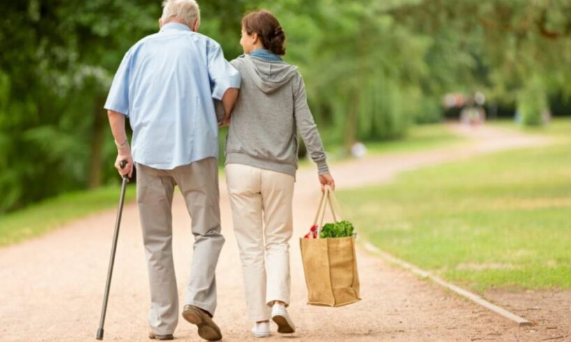 Colf, badanti e baby sitter: in Italia metà dei rapporti è irregolare. In Sicilia solo il 5,7% in convivenza