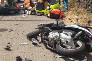 Belpasso, incidente mortale in via Calatafimi: muoiono un 16enne e un 80enne