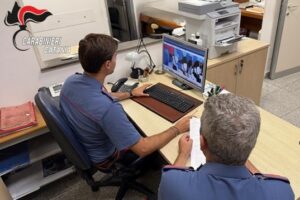 Catania, turista 23enne cerca piacere ma trova un’estorsione: finta escort gli svuota il conto